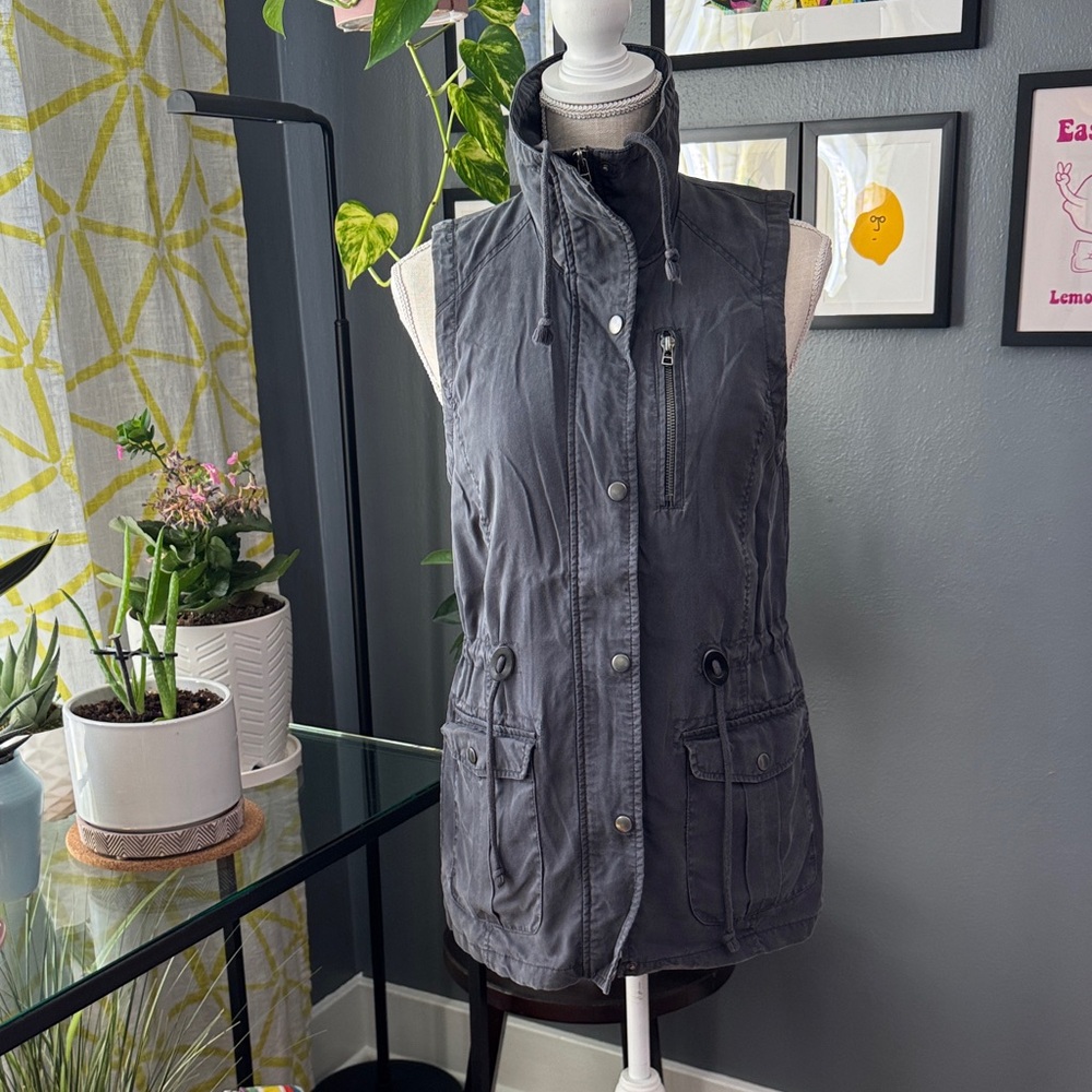 Jolt Charcoal Tencel Sleeveless Vest